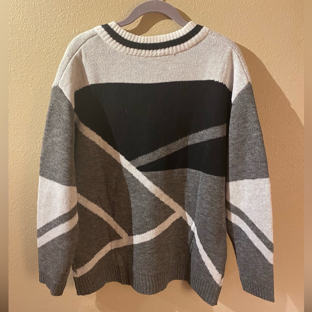 Geometric pattern oversized sweater - Picture 2 of 6